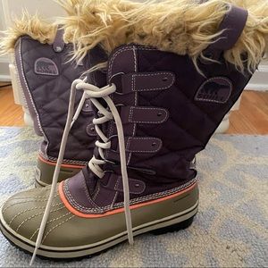 Sorel women’s purple snow boots